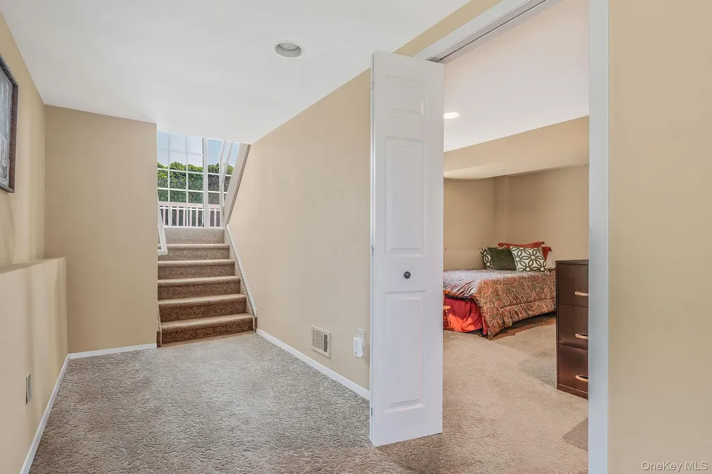 2468 Riviera Lane Bellmore NY 11710