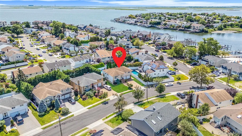 2468 Riviera Lane Bellmore NY 11710
