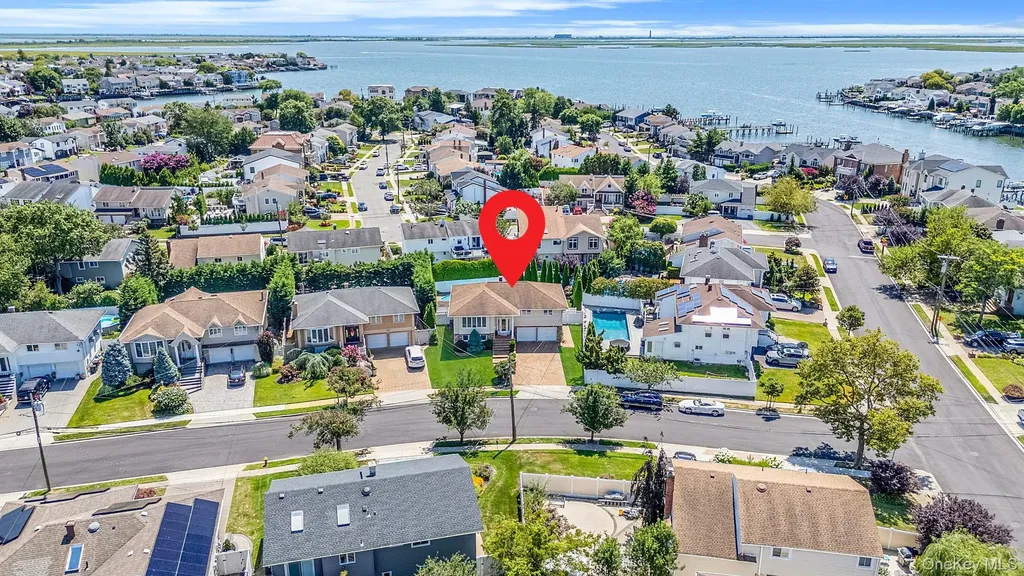 2468 Riviera Lane Bellmore NY 11710