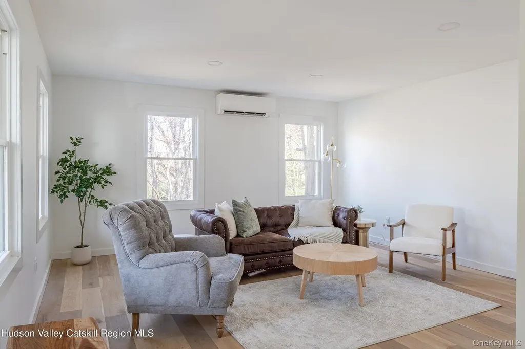 9 Mountain Road Rosendale NY 12472