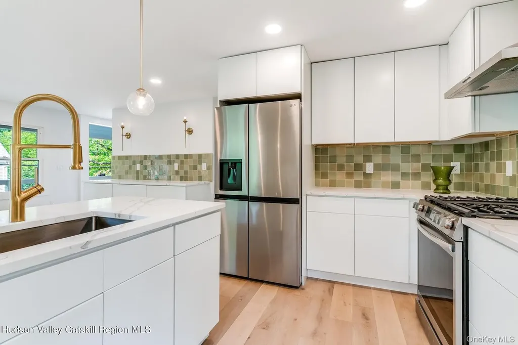 9 Mountain Road Rosendale NY 12472