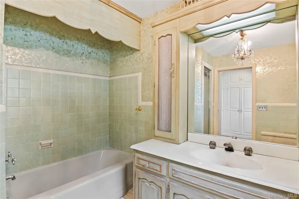 108 Shore Road Patchogue NY 11772