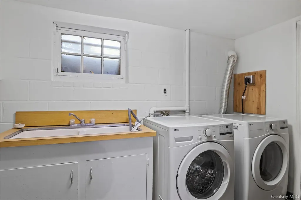108 Shore Road Patchogue NY 11772