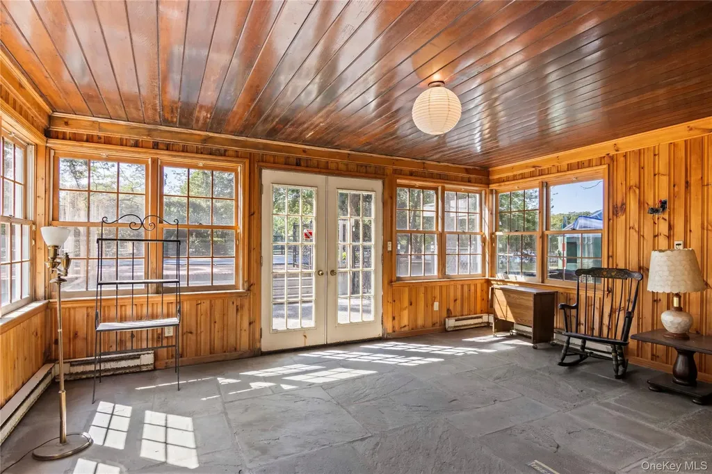 108 Shore Road Patchogue NY 11772