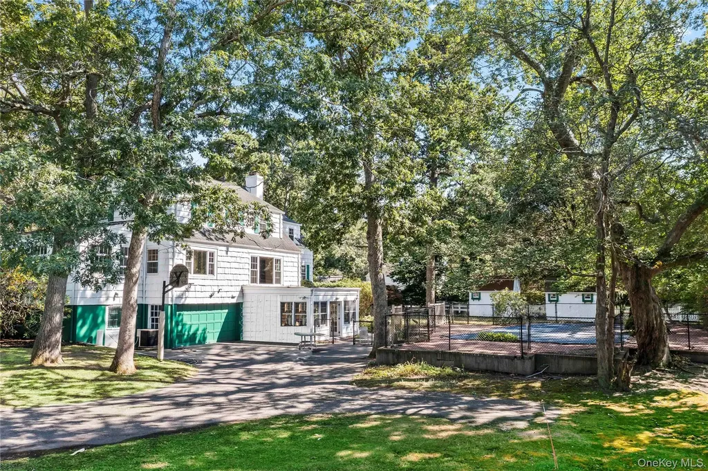108 Shore Road Patchogue NY 11772