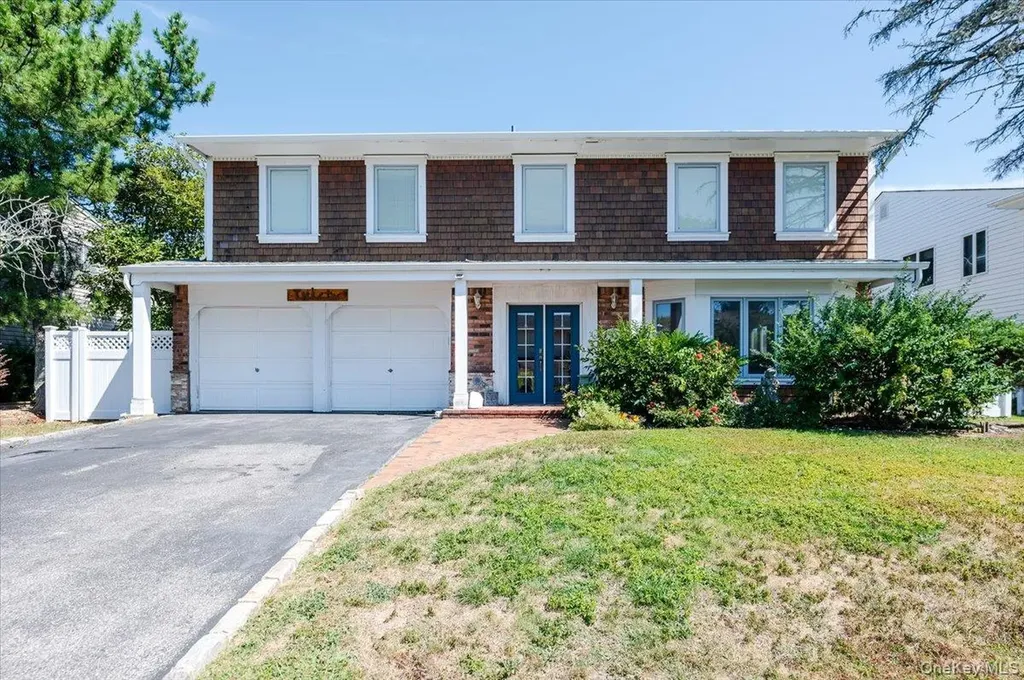 30 Donna Lane Lido Beach NY 11561