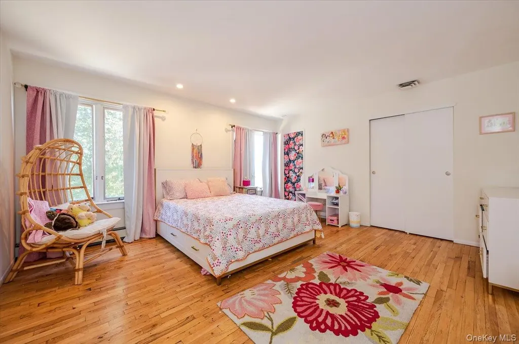 30 Donna Lane Lido Beach NY 11561
