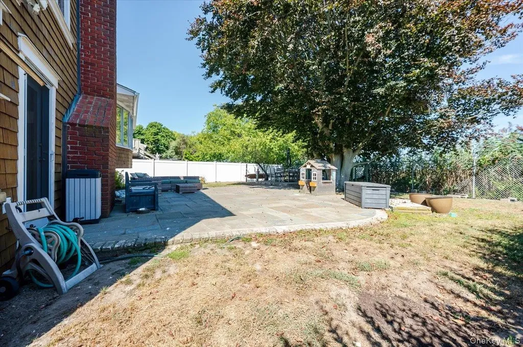 30 Donna Lane Lido Beach NY 11561