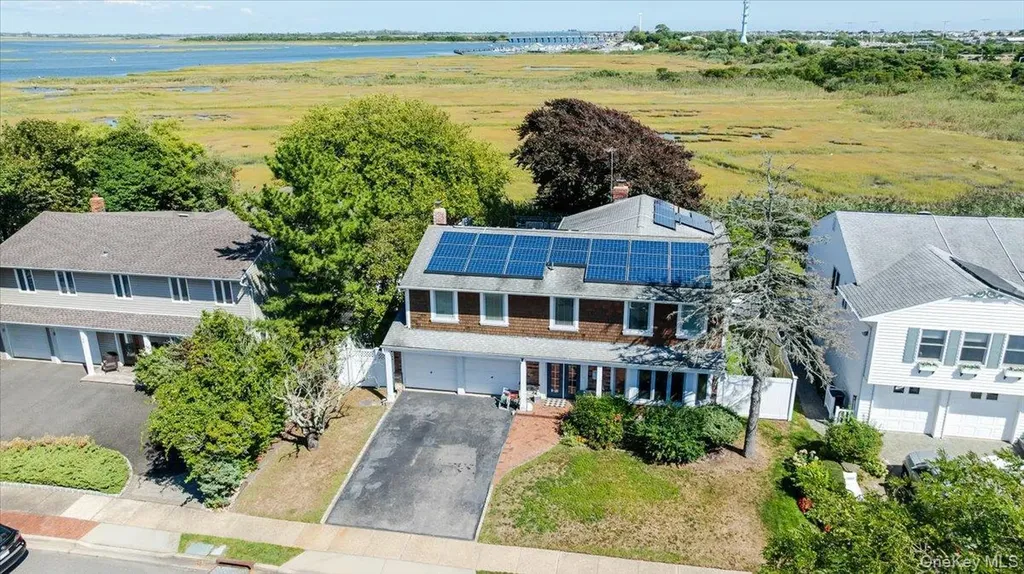 30 Donna Lane Lido Beach NY 11561