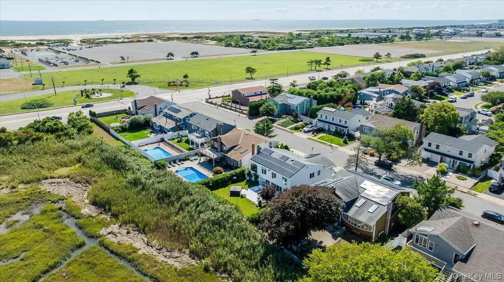 30 Donna Lane Lido Beach NY 11561