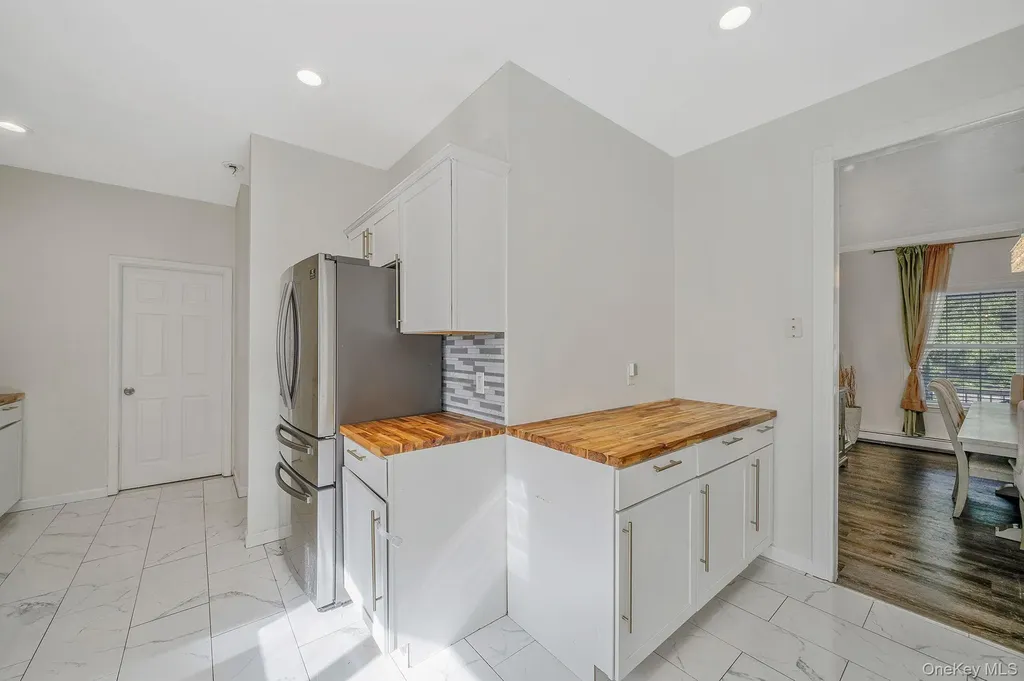 3 Embassy Road Selden NY 11784