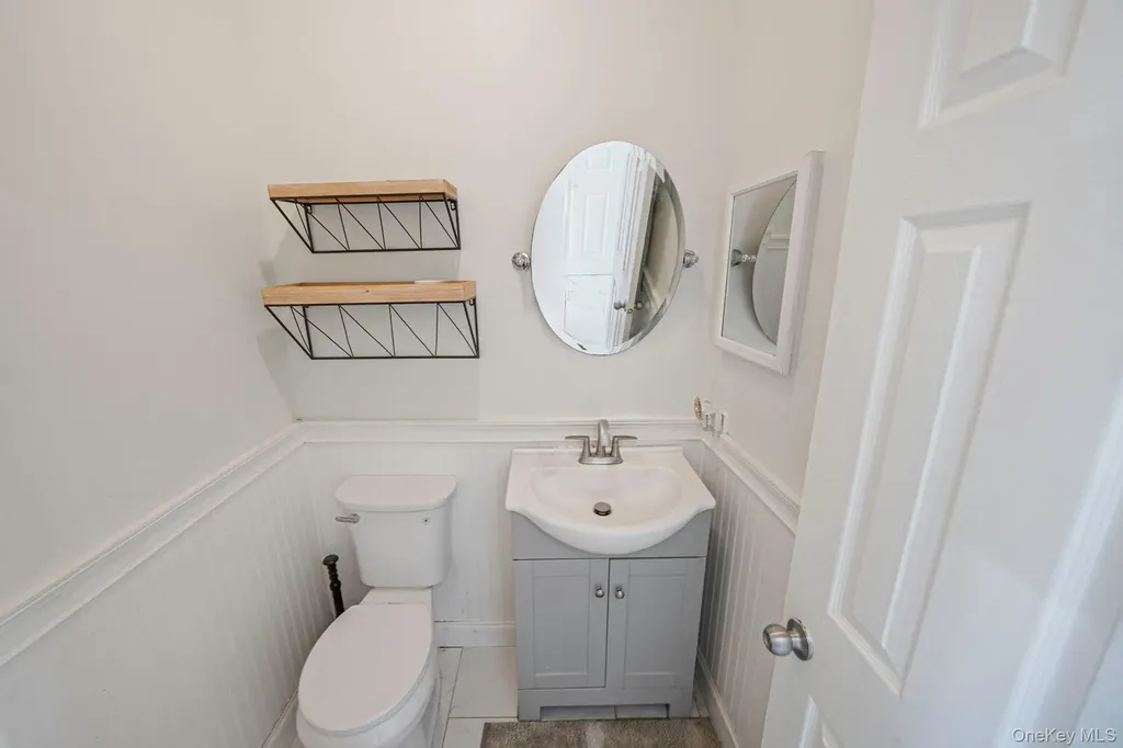 3 Embassy Road Selden NY 11784