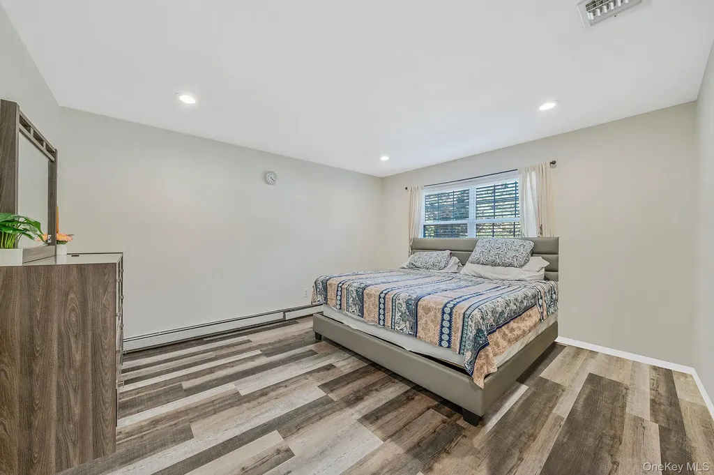 3 Embassy Road Selden NY 11784