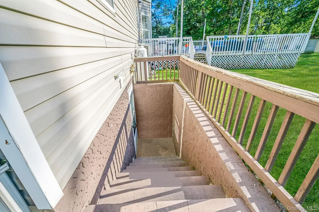 3 Embassy Road Selden NY 11784