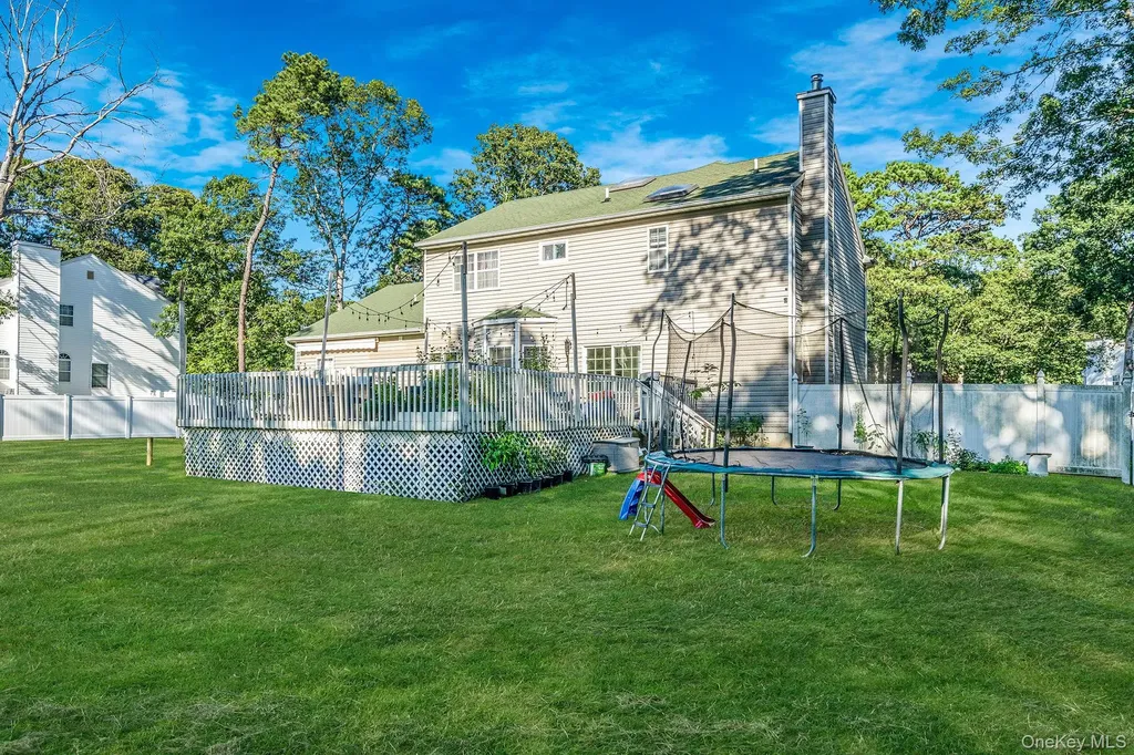 3 Embassy Road Selden NY 11784