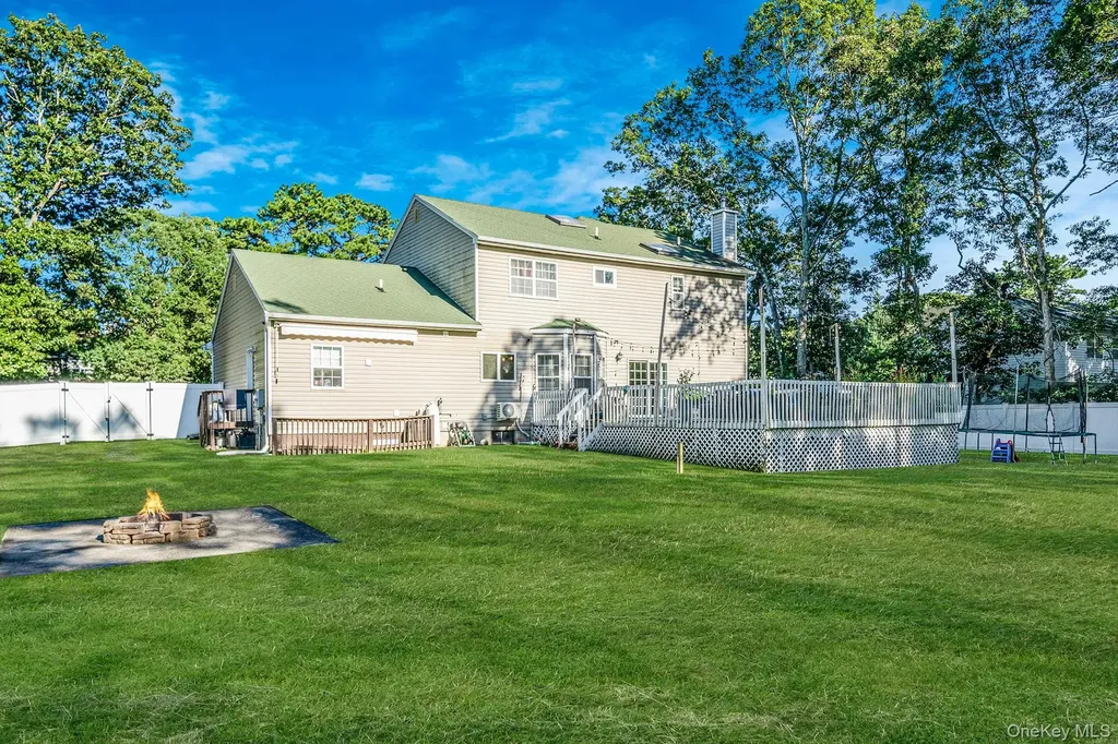 3 Embassy Road Selden NY 11784
