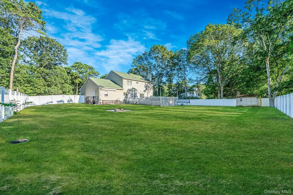 3 Embassy Road Selden NY 11784