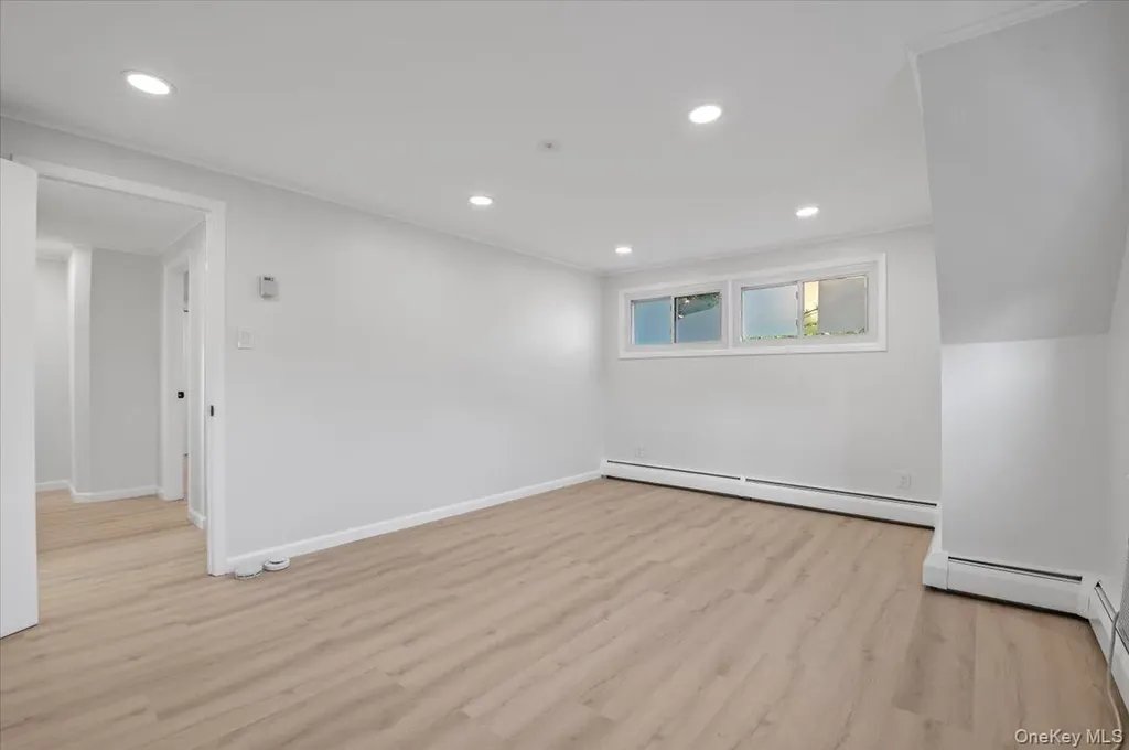 119 Hamlet Road Levittown NY 11756