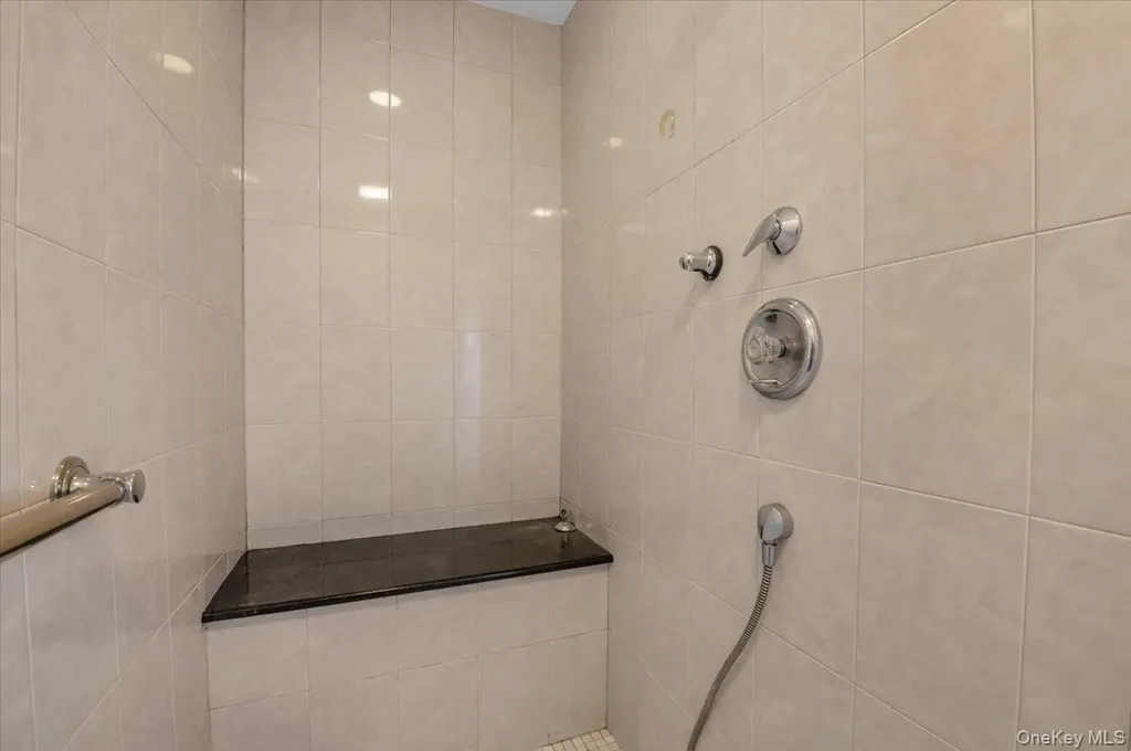 119 Hamlet Road Levittown NY 11756