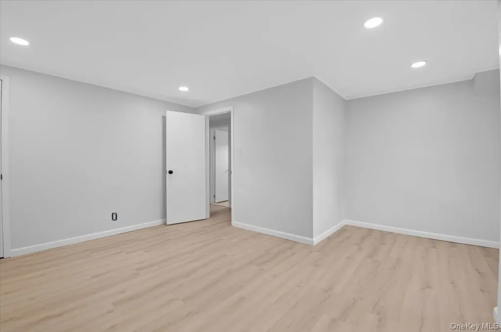 119 Hamlet Road Levittown NY 11756