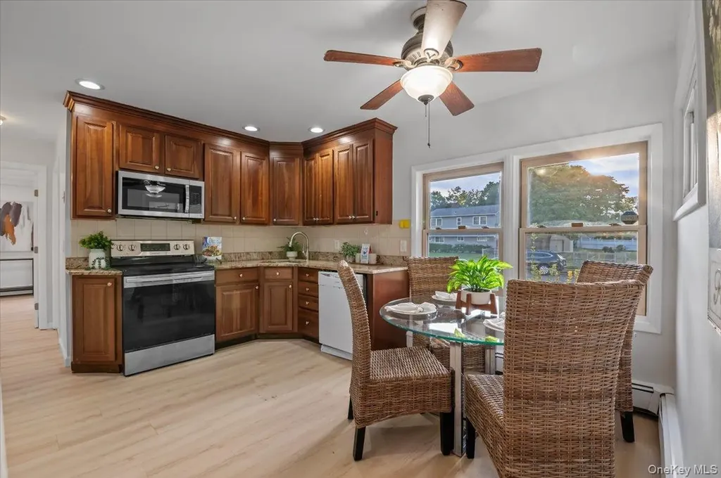 119 Hamlet Road Levittown NY 11756