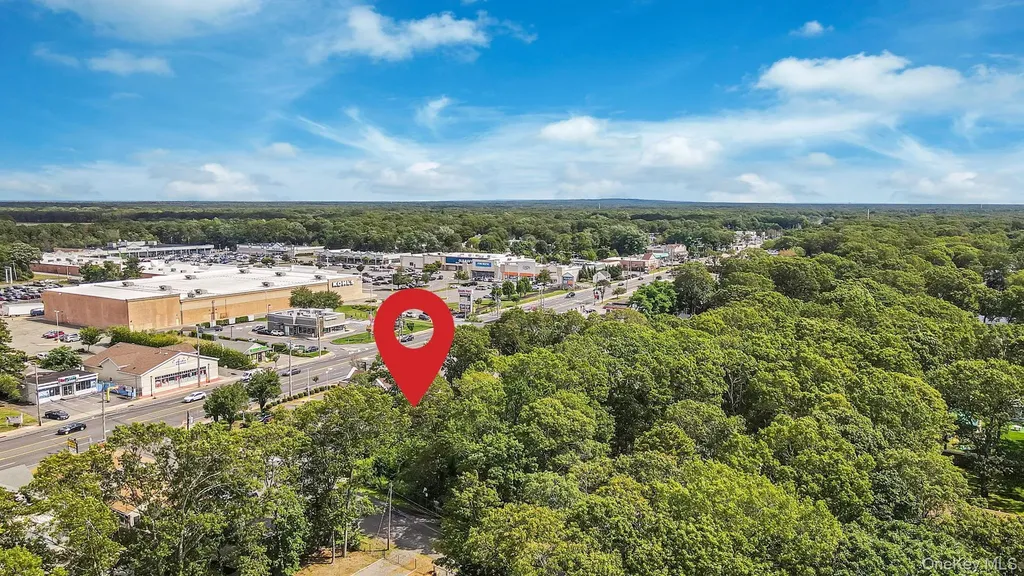 V/l Versa Place Shirley NY 11967