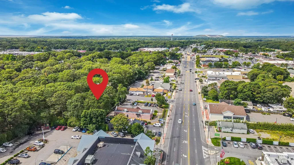 V/l Versa Place Shirley NY 11967
