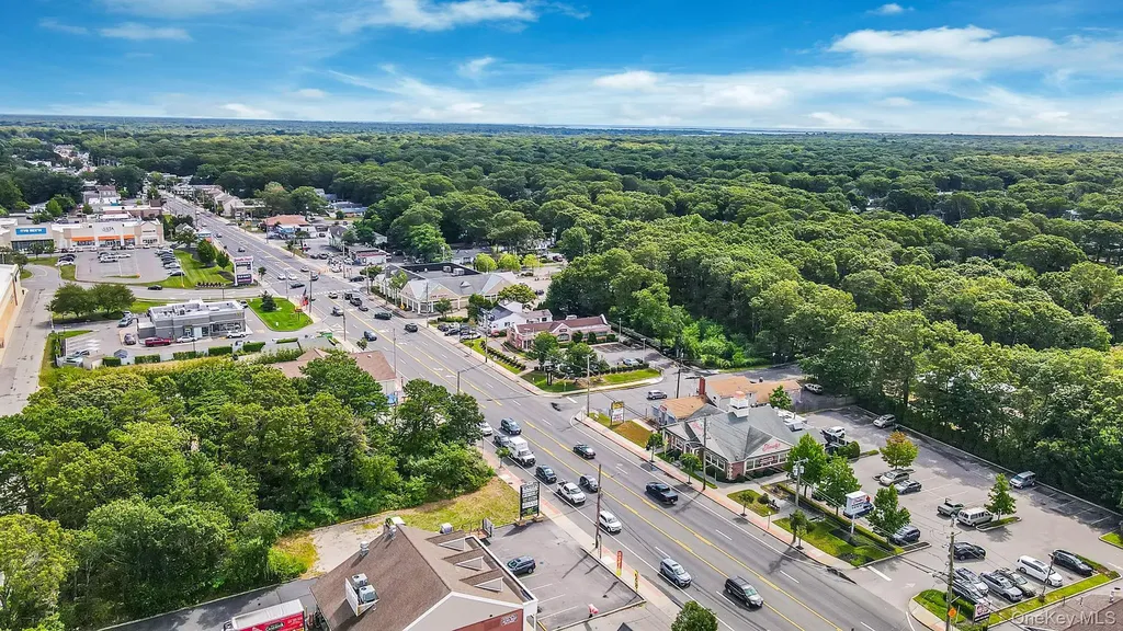 V/l Versa Place Shirley NY 11967
