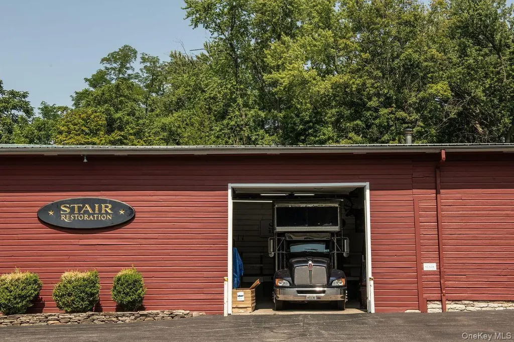 33 Maple Avenue Claverack NY 12513