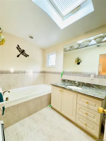 175 San Juan Avenue Albertson NY 11507