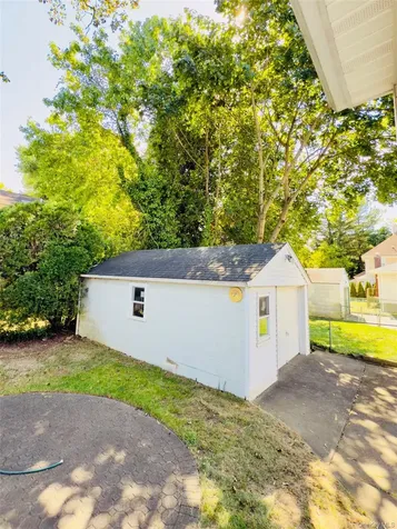 175 San Juan Avenue Albertson NY 11507