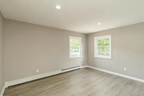 509 Hampton Avenue Bellport NY 11713