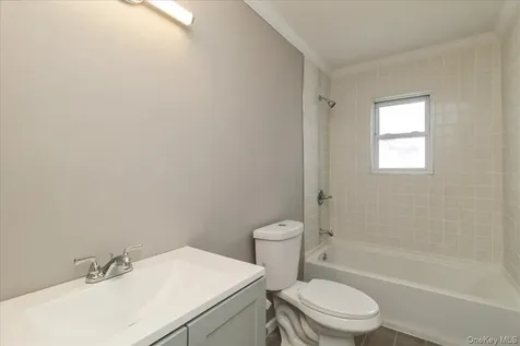 509 Hampton Avenue Bellport NY 11713