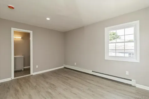 509 Hampton Avenue Bellport NY 11713