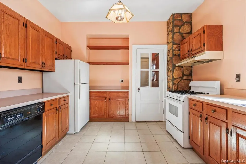 2871 Zulette Avenue Bronx NY 10461