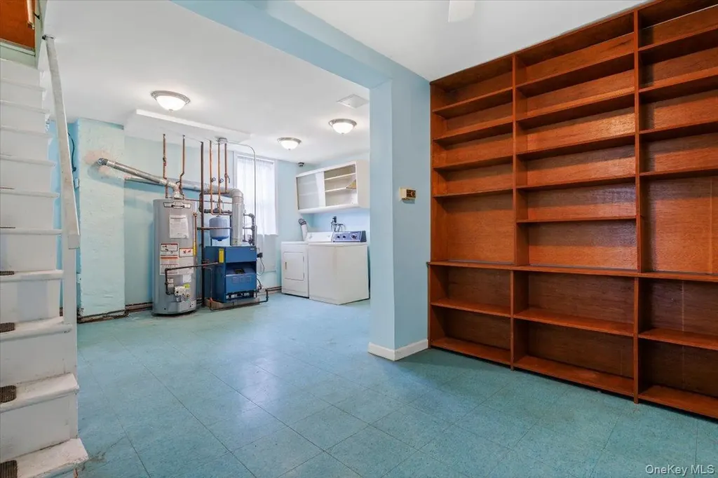 2871 Zulette Avenue Bronx NY 10461