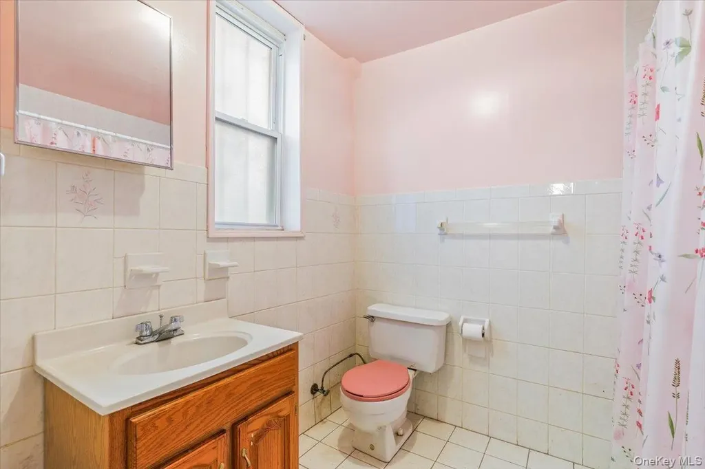 2871 Zulette Avenue Bronx NY 10461