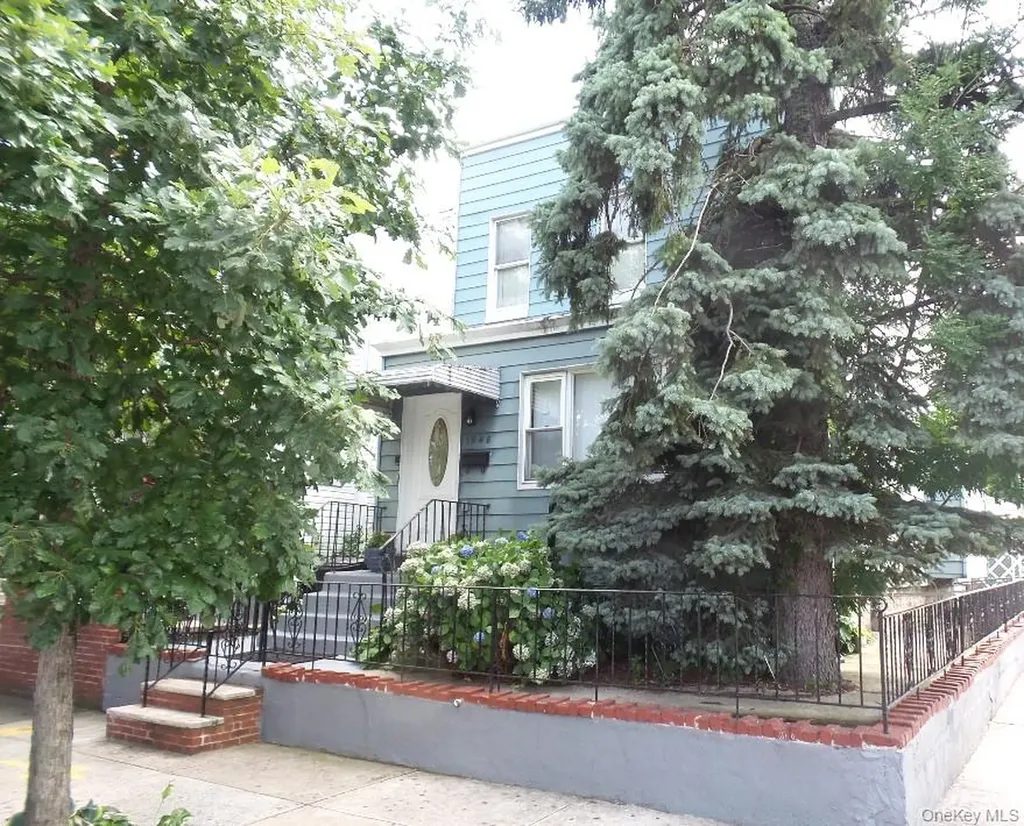 1048 E 98th Street Brooklyn NY 11236