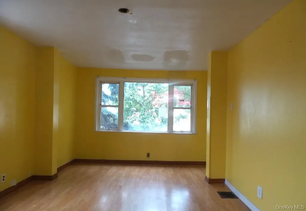 1048 E 98th Street Brooklyn NY 11236