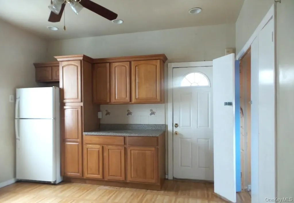 1048 E 98th Street Brooklyn NY 11236