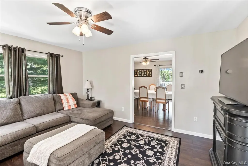 29 Stone Mountain Road Cairo NY 12473