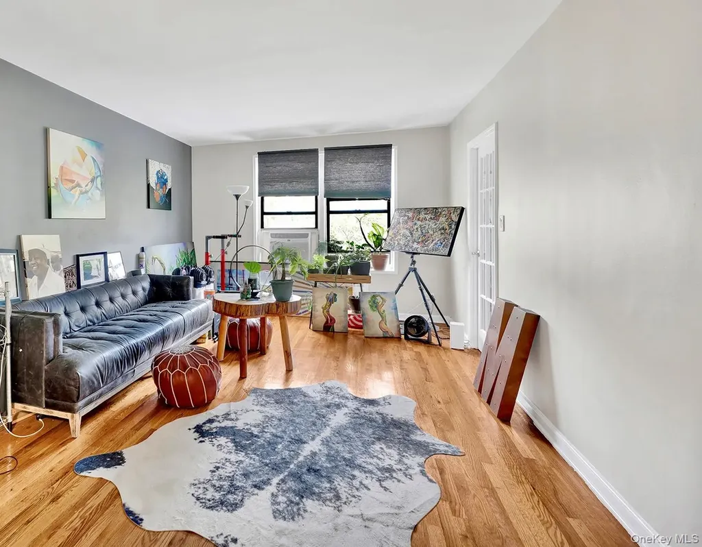 285 E 35th Street Brooklyn NY 11203