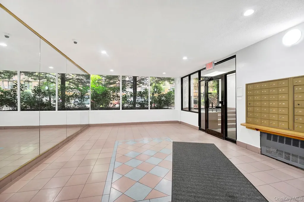 285 E 35th Street Brooklyn NY 11203