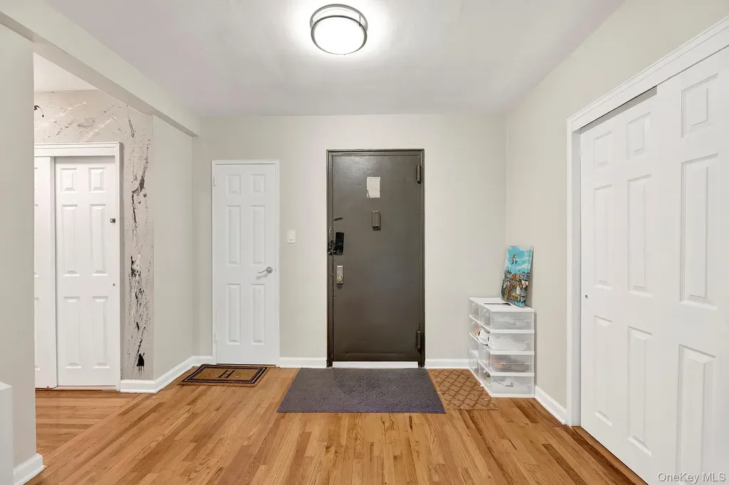 285 E 35th Street Brooklyn NY 11203