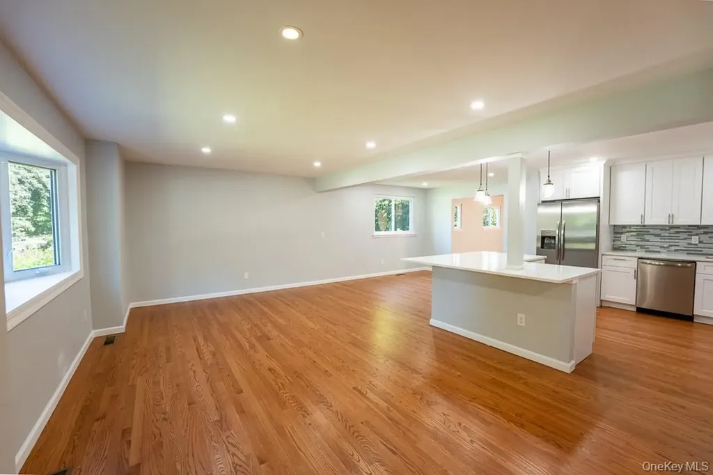 25 Robin Road Poughkeepsie NY 12601