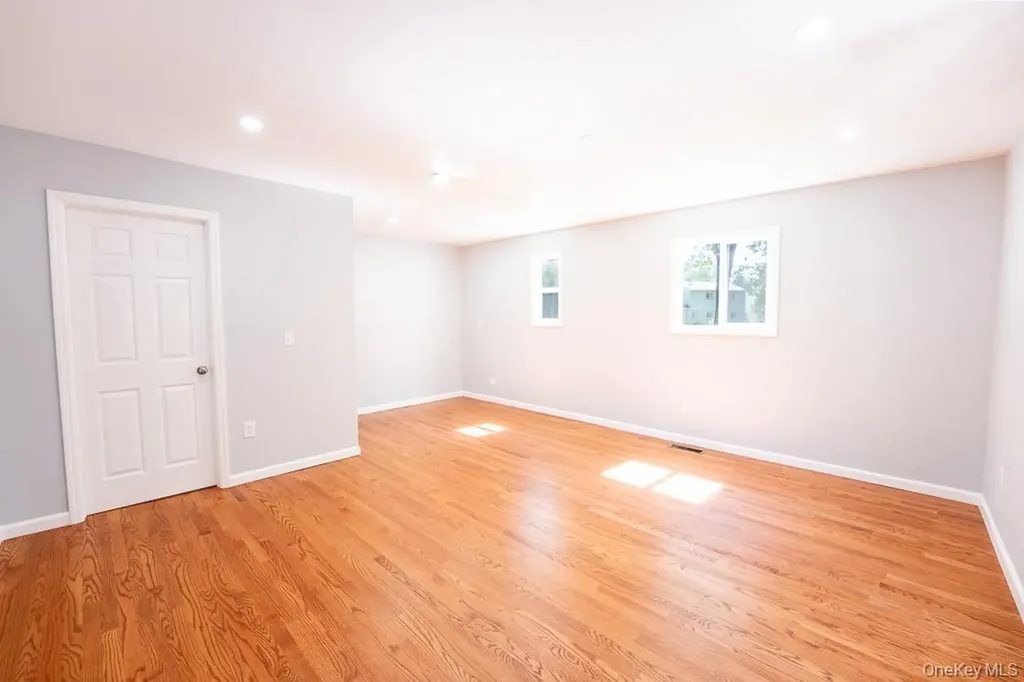 25 Robin Road Poughkeepsie NY 12601