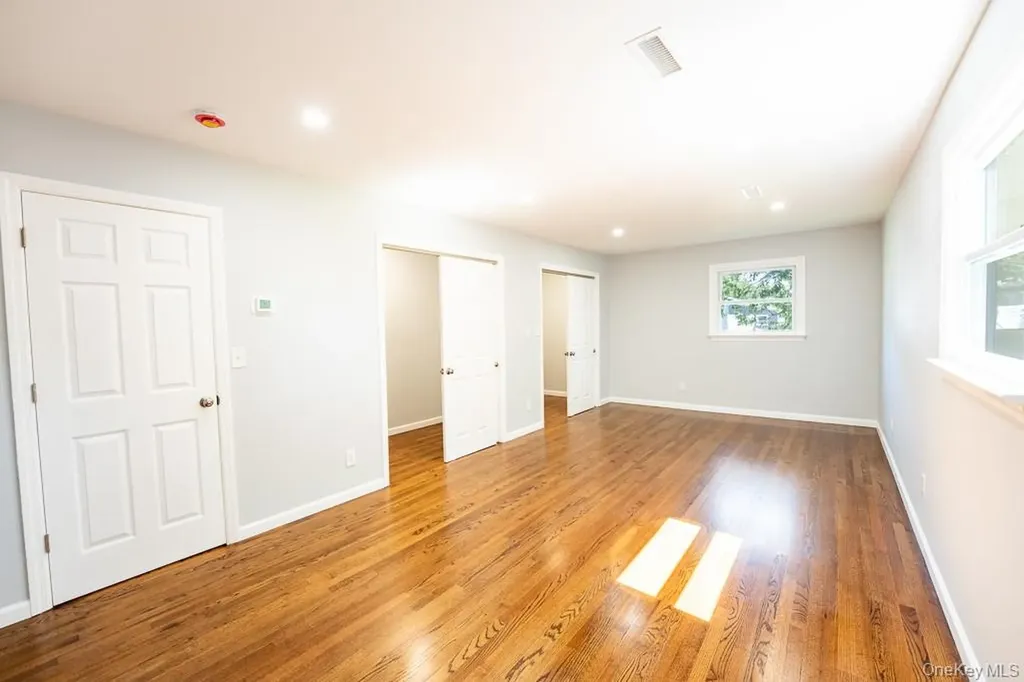 25 Robin Road Poughkeepsie NY 12601