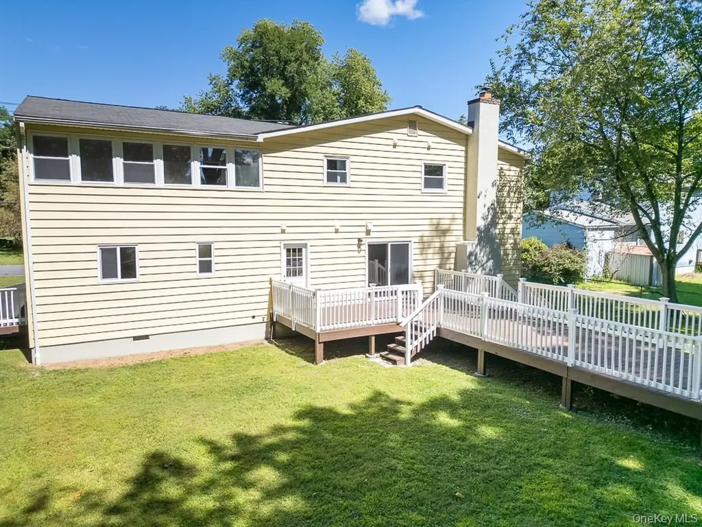 25 Robin Road Poughkeepsie NY 12601