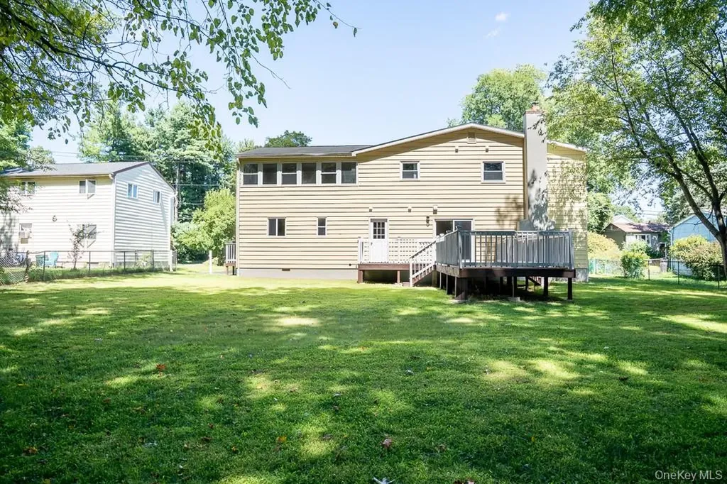 25 Robin Road Poughkeepsie NY 12601