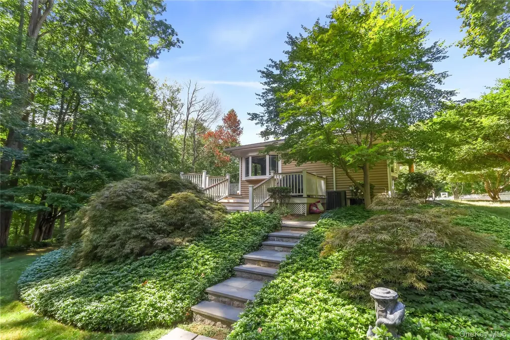 350 Spring Street Mount Kisco NY 10549
